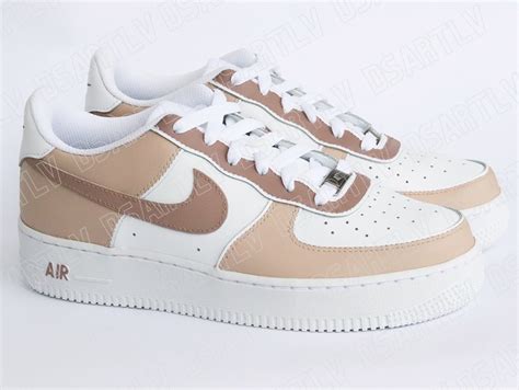 nike air force mit beige nike zeichen